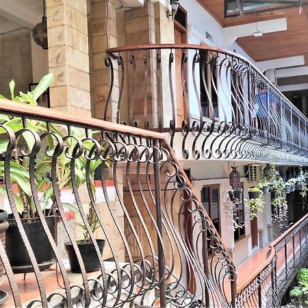 Arwiga Hotel Bandung Exterior foto