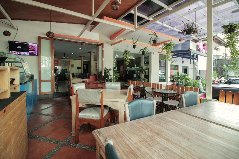 Arwiga Hotel Bandung Exterior foto