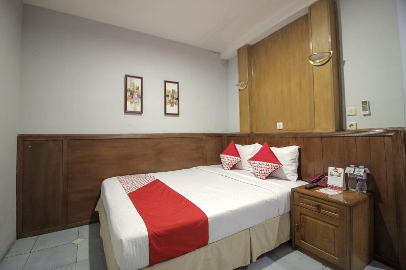 Arwiga Hotel Bandung Exterior foto